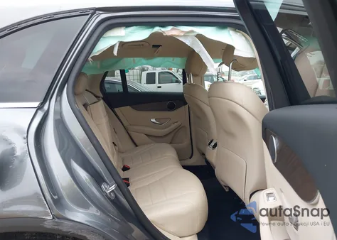 2019 Mercedes-Benz Glc 300 from USA, damaged, VIN WDC0G4JB6KF574065